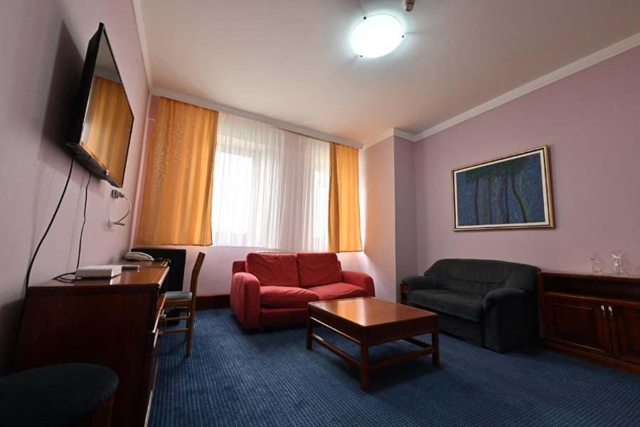 Hotel Norcev Grgeteg Экстерьер фото